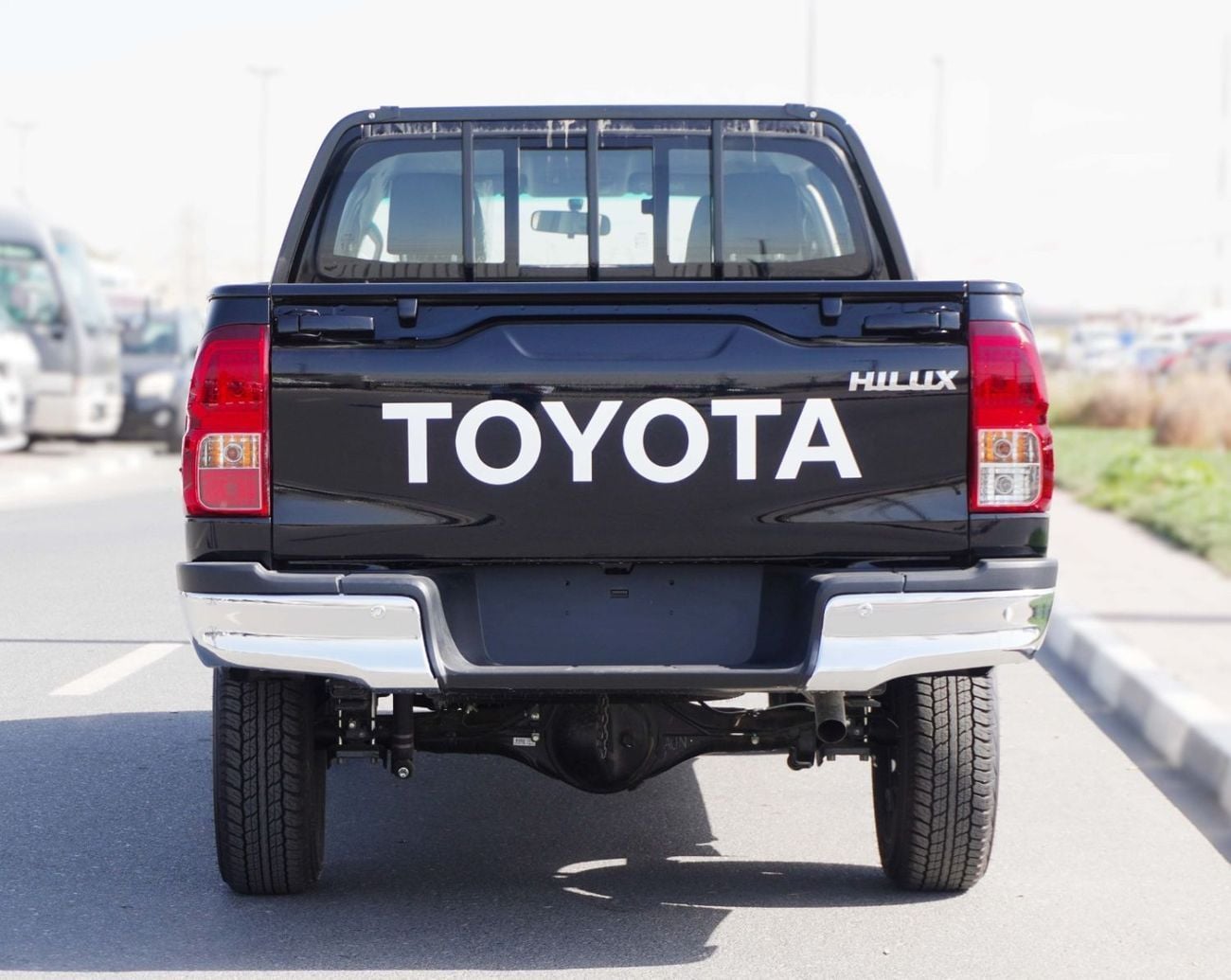 Toyota Hilux GL HILUX 4x4 DC 2.4 A/T STD