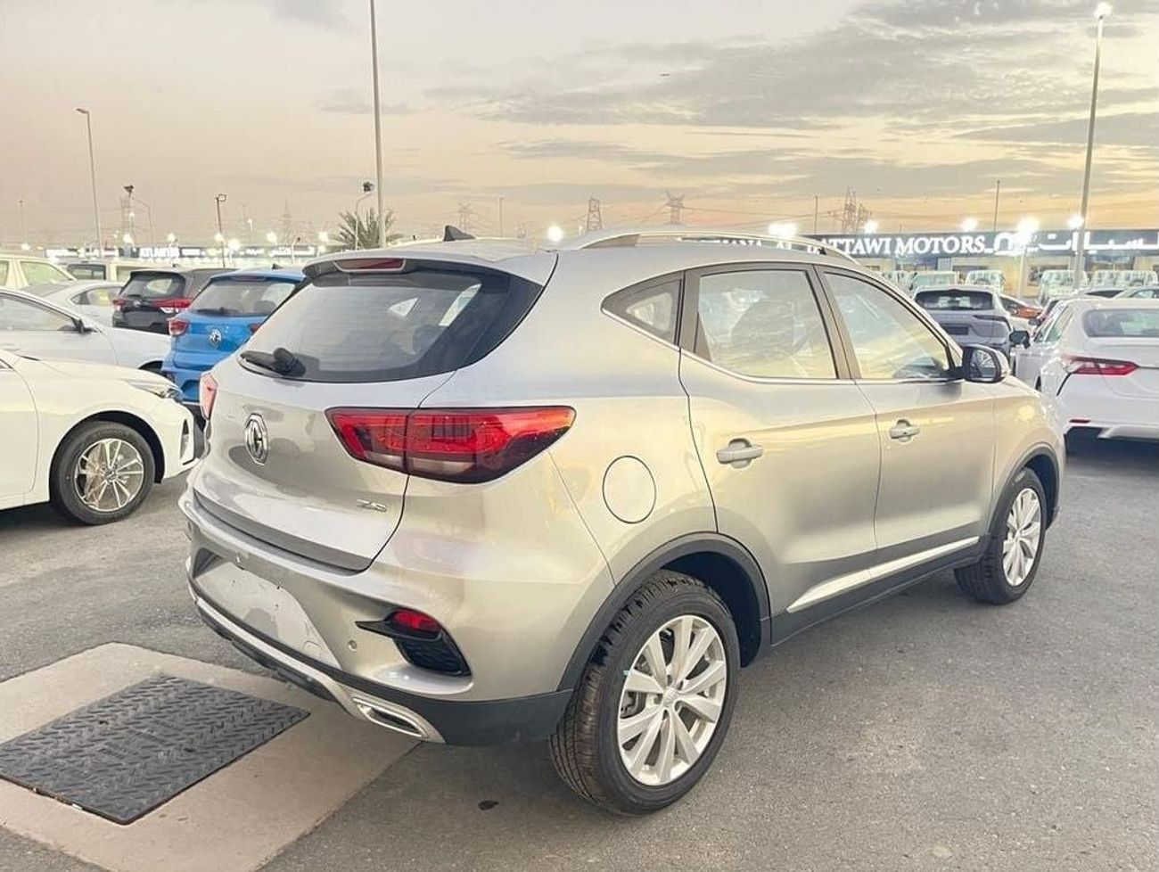 MG ZS 1.5l comfort 2025 model GCC specs 2025 model