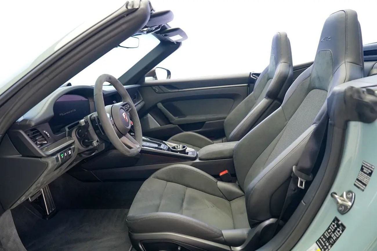 بورش 911 CARRERA GTS CABRIOLET T-HYBRID