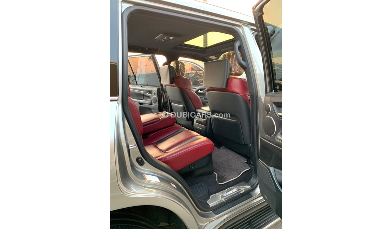 Lexus LX 570 Platinum Signature