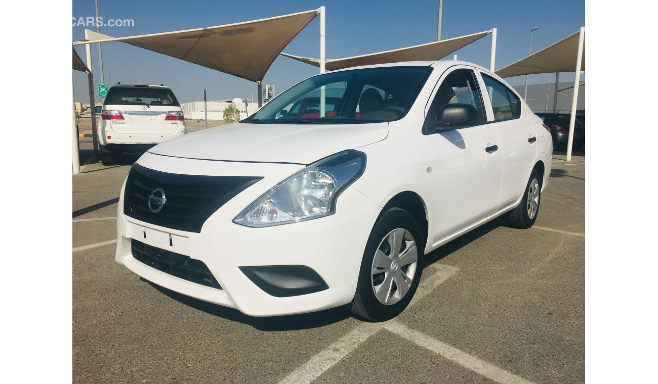 Nissan Sunny سياره نظيفه جدا بدون حوادث بحالة الوكاله