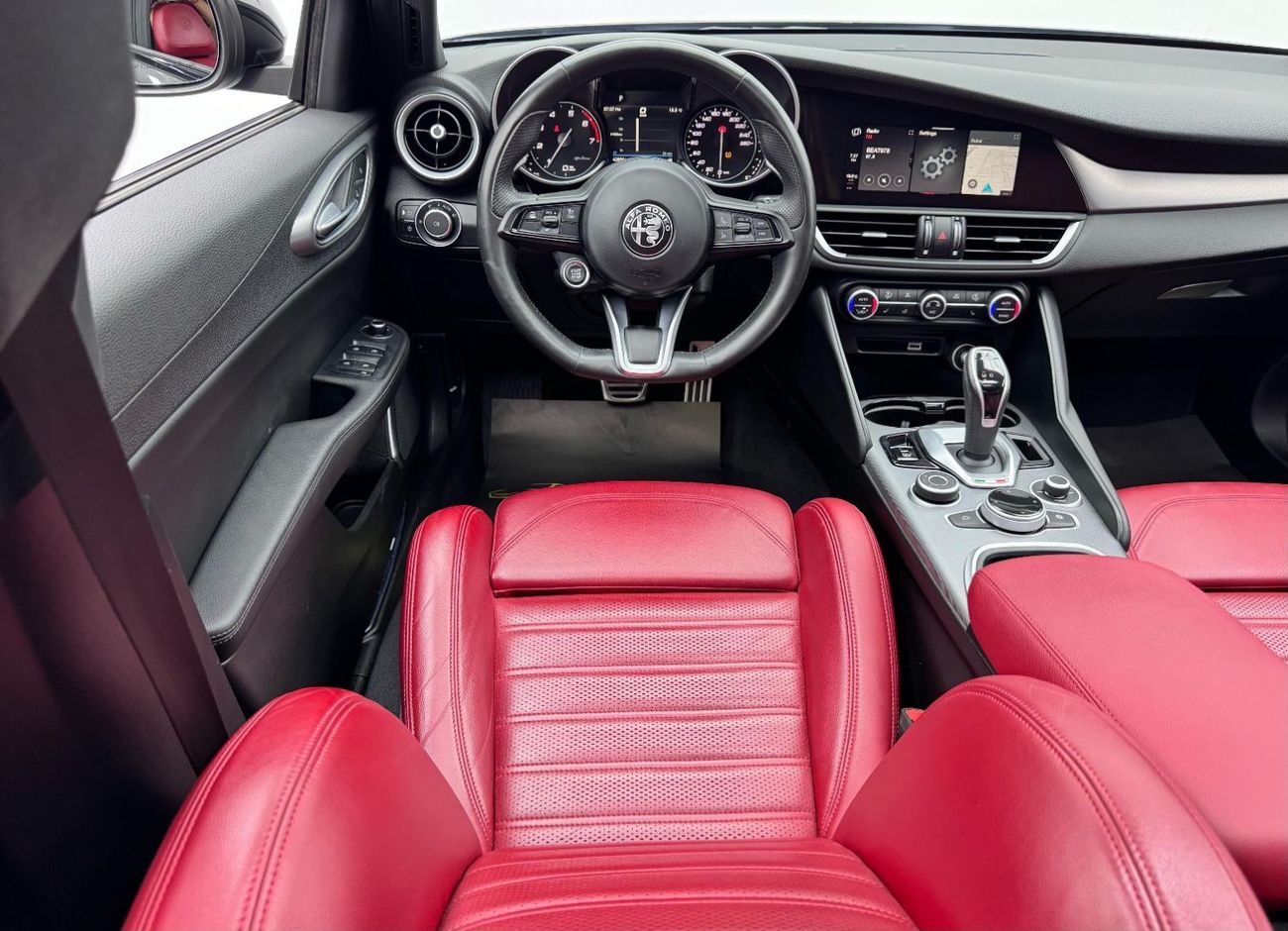 Alfa Romeo Giulia 2023 Alfa Romeo Giulia Q2 Veloce, 2027 Alfa Romeo Warranty + Service Pack, Low Kms, GCC