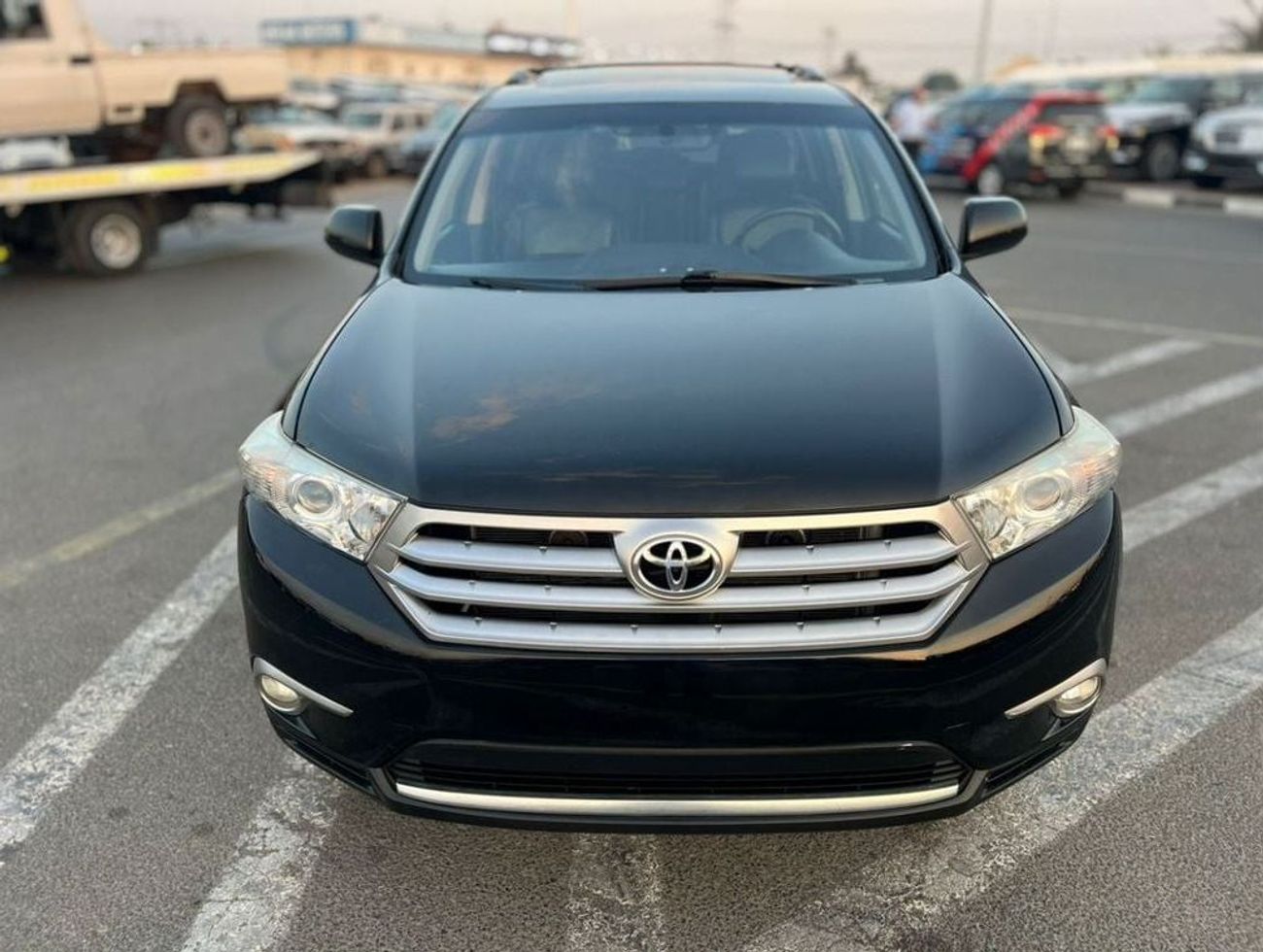 تويوتا هايلاندر 2013 TOYOTA HIGHLANDER XLE - Sunroof - Electric + Leather Seats -3.5L V6