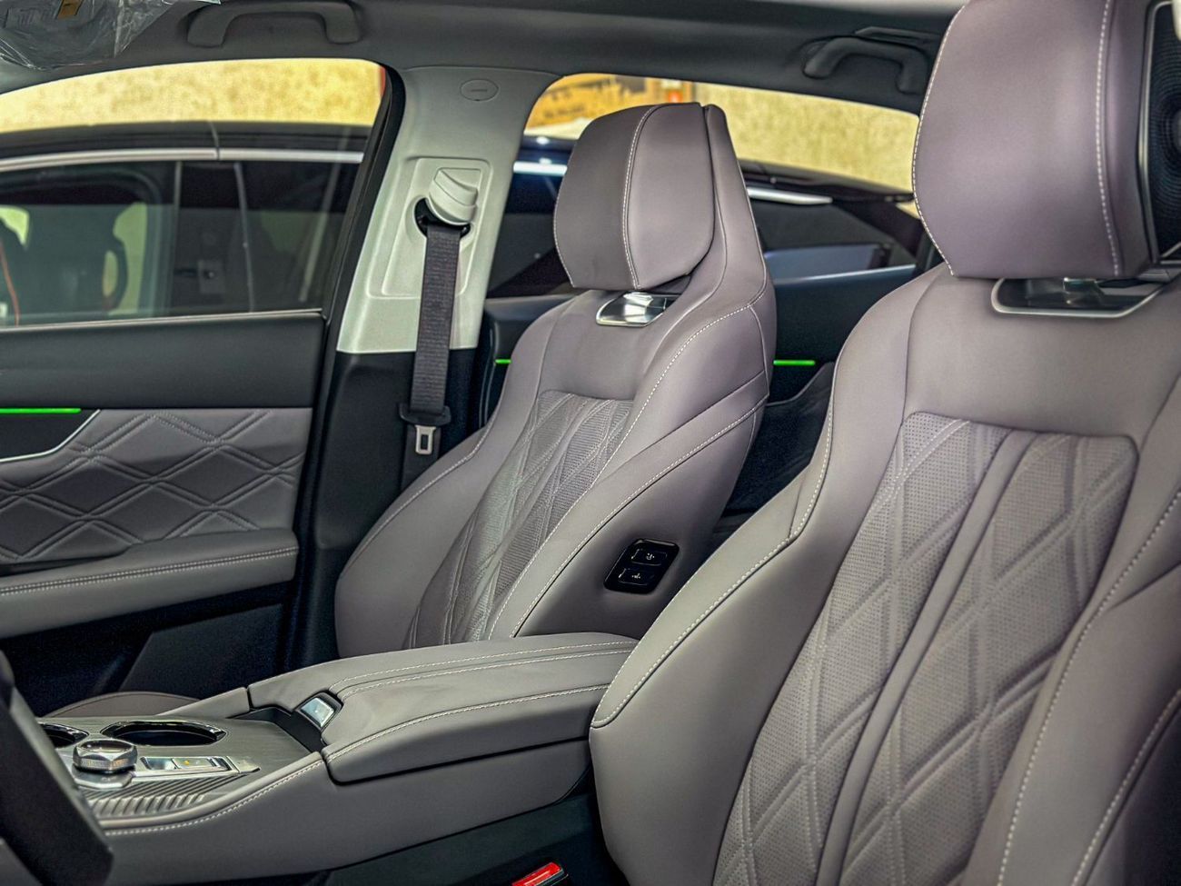 تشنجان يوني ك 2024 Changan Uni-K iDD / 1.5T / 170 Hp / Warranty & Service