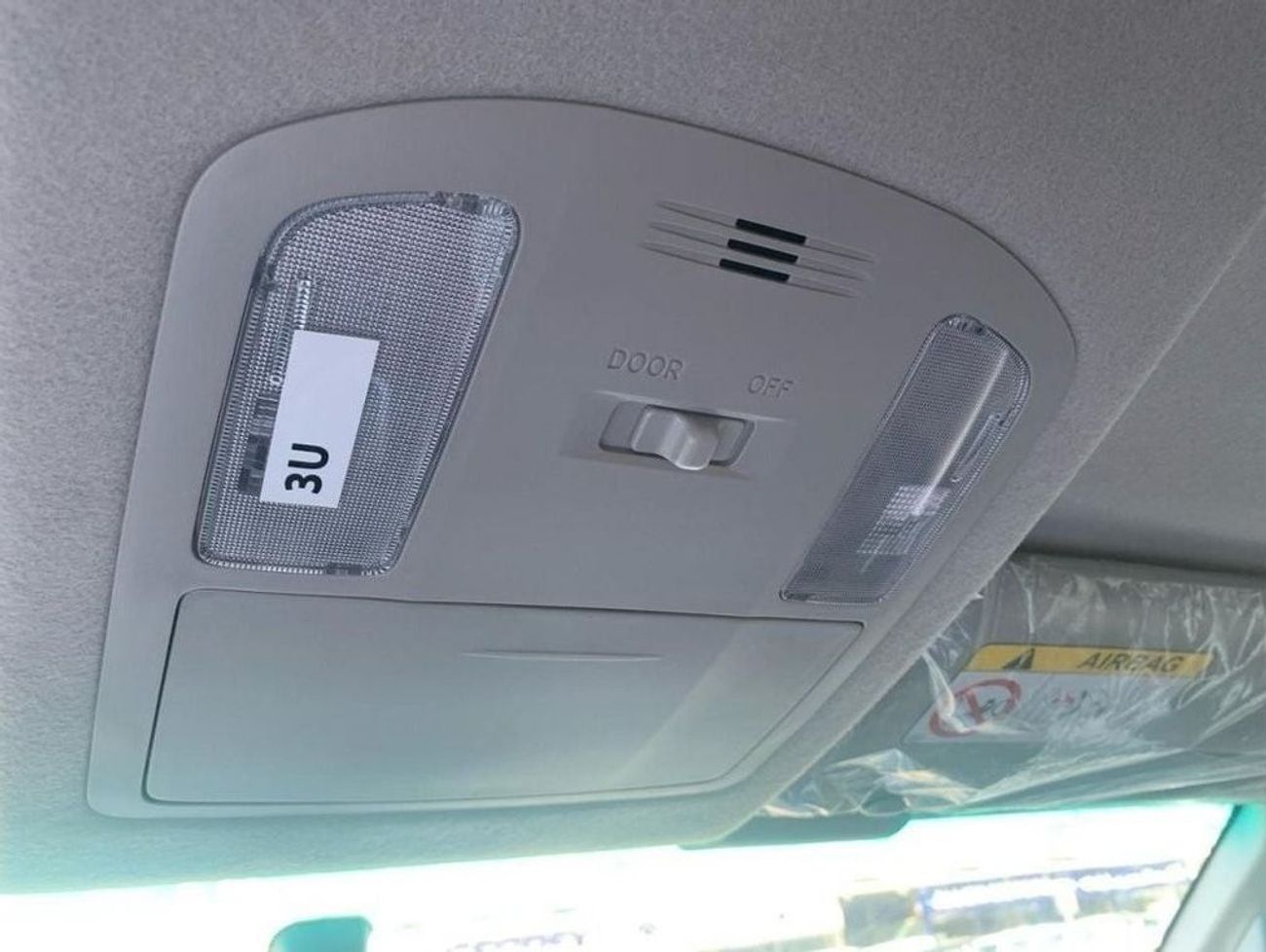 تويوتا هيلوكس TOYOTA HILUX 2.7L SGLX 2025 MODEL PETROL 4WD AUTOMATIC