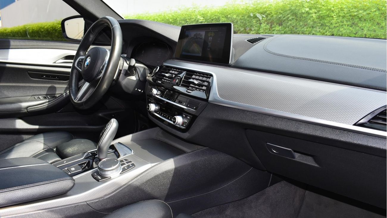 BMW 530i i With M kit