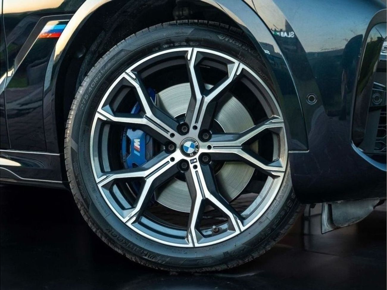 BMW X6 xDrive 40i 3.0L AED 3,145 • X6 XDRIVE 40i • 3.0L TURBO I6 • OFFICIAL BMW WARRANTY AND FULL SERVICE H