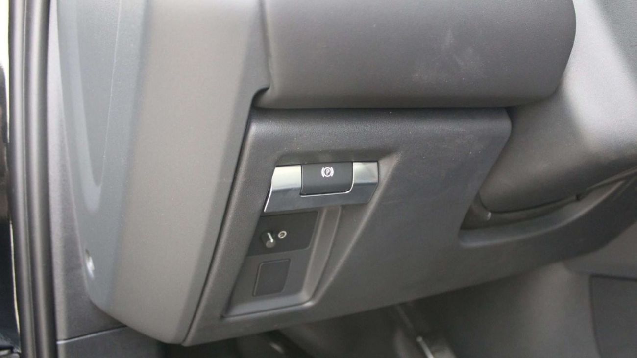 Land Rover Defender 3.0L 110 P400 X Edition 2023YM