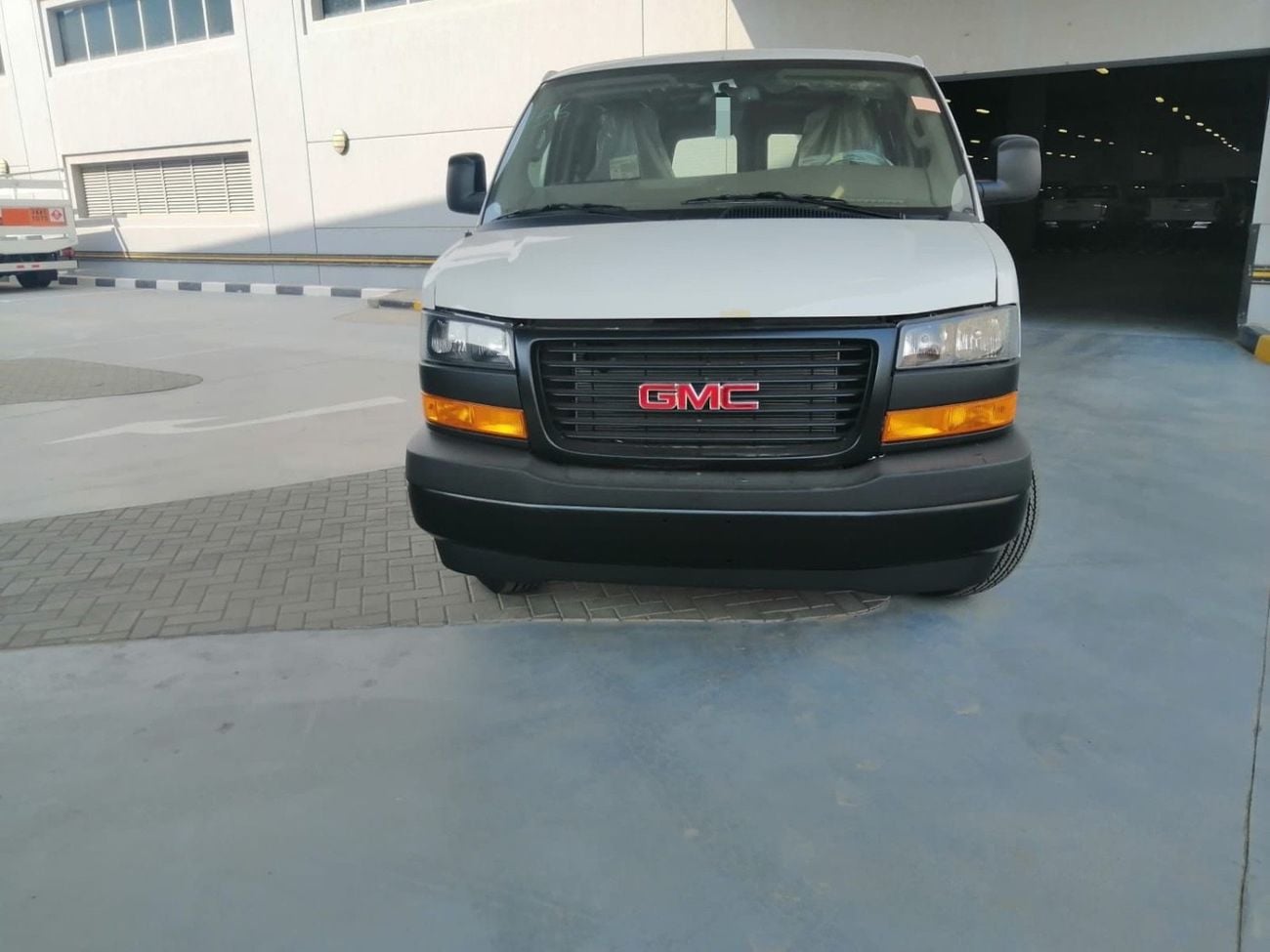 GMC Savana GMC savana VAN GCC