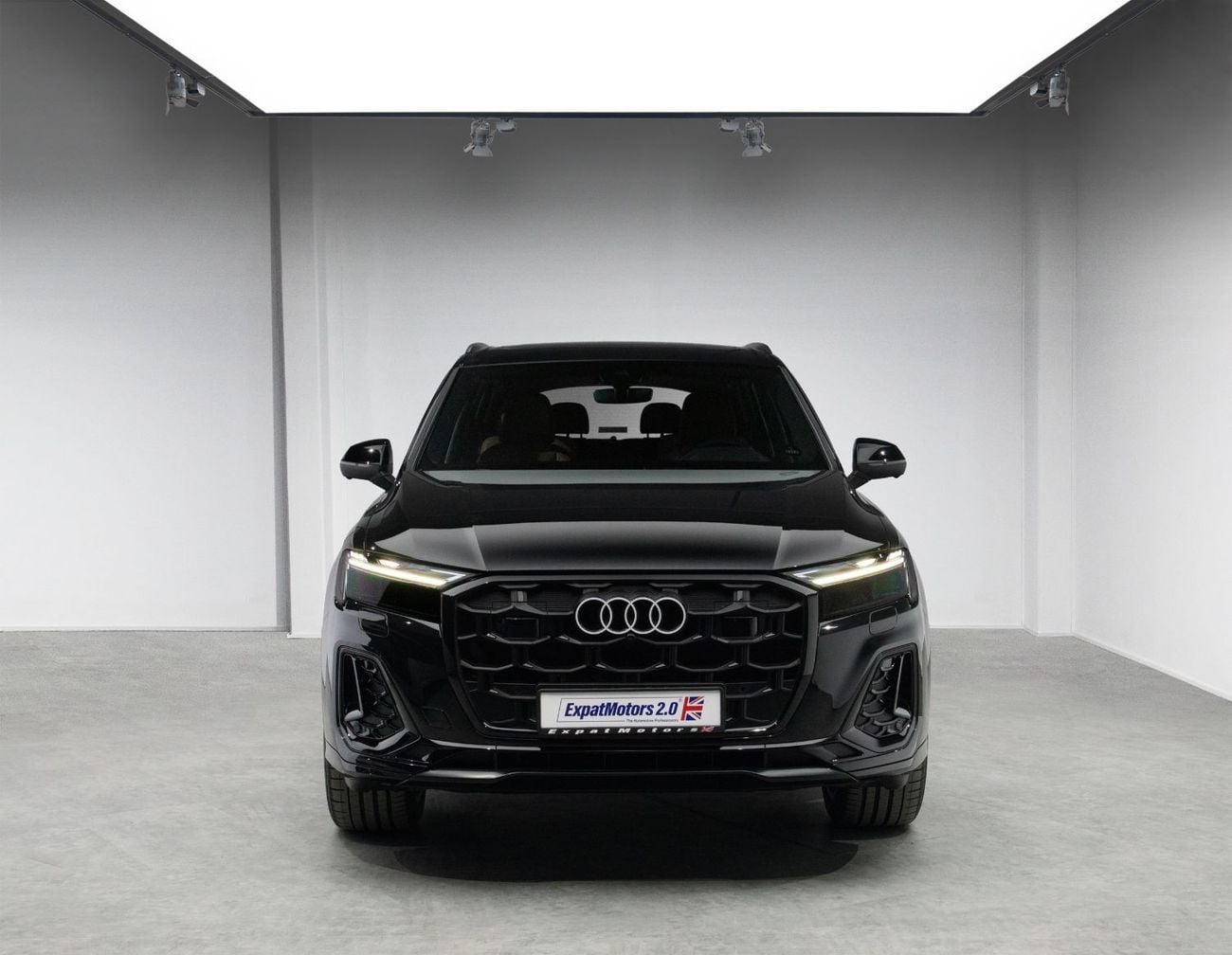 أودي Q7 45 TFSI S-LINE 45 TFSI quattro S Line 2.0L