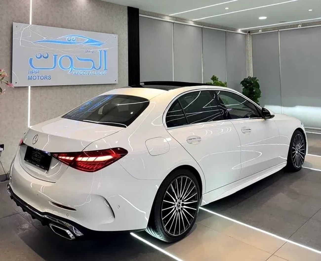 Mercedes-Benz C 200 Premium 2.0L