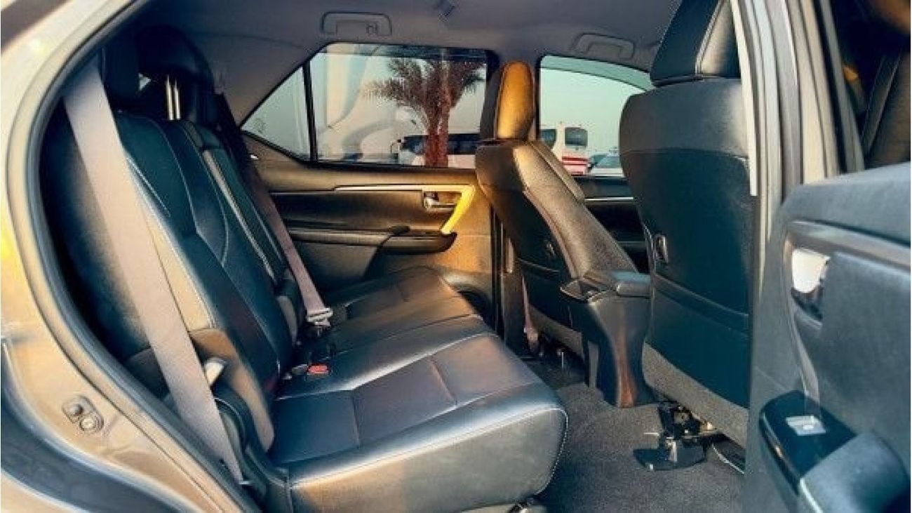 تويوتا فورتونر -