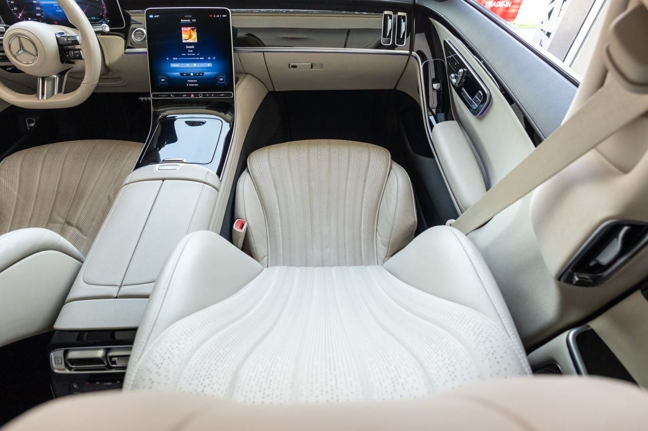 Mercedes Benz S500 4MATIC 3.0L 2022 Mercedes-Benz S-Class 500 4MATIC GCC | Agency Warranty