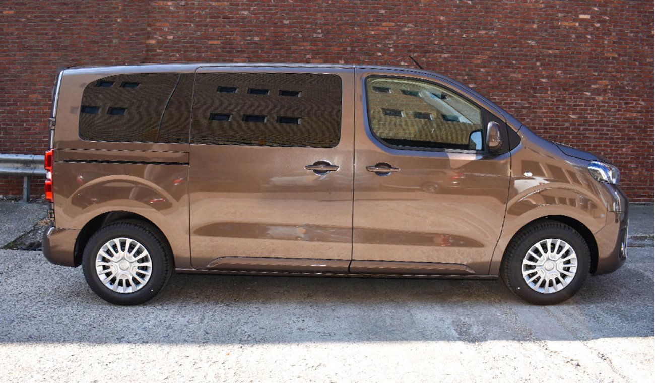 Toyota Proace VERSO SHUTTLE 1,5L FROM ANTWERP