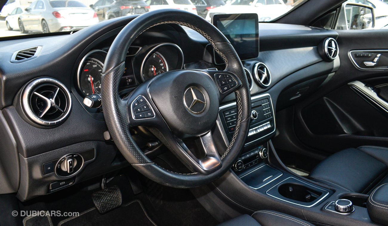 Mercedes-Benz CLA 250