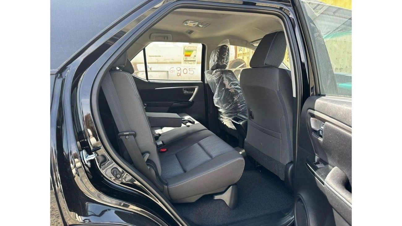 Toyota Fortuner 4.0L 4x4 V6 STD 6AT AVL COLORS FOR EXPORT