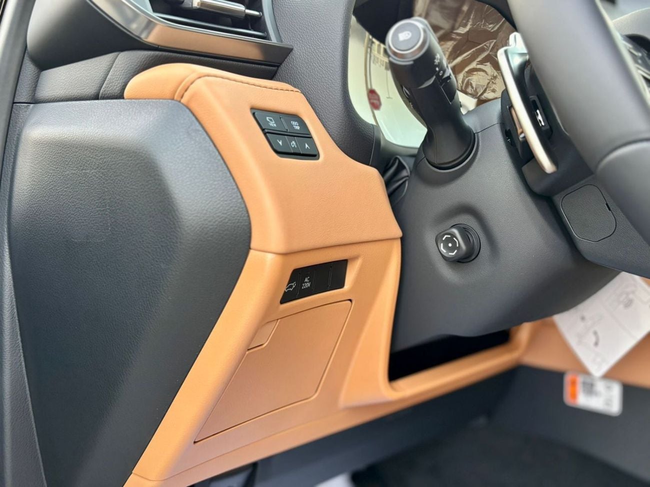 لكزس LX 700h SIGNATURE