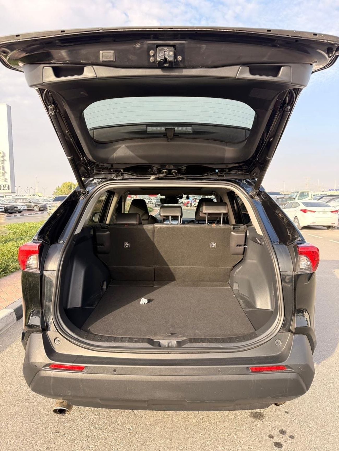 Toyota RAV4 Adventure 2.0 L Japanese Limited 2.0 L // panoramic, 360 camera full option