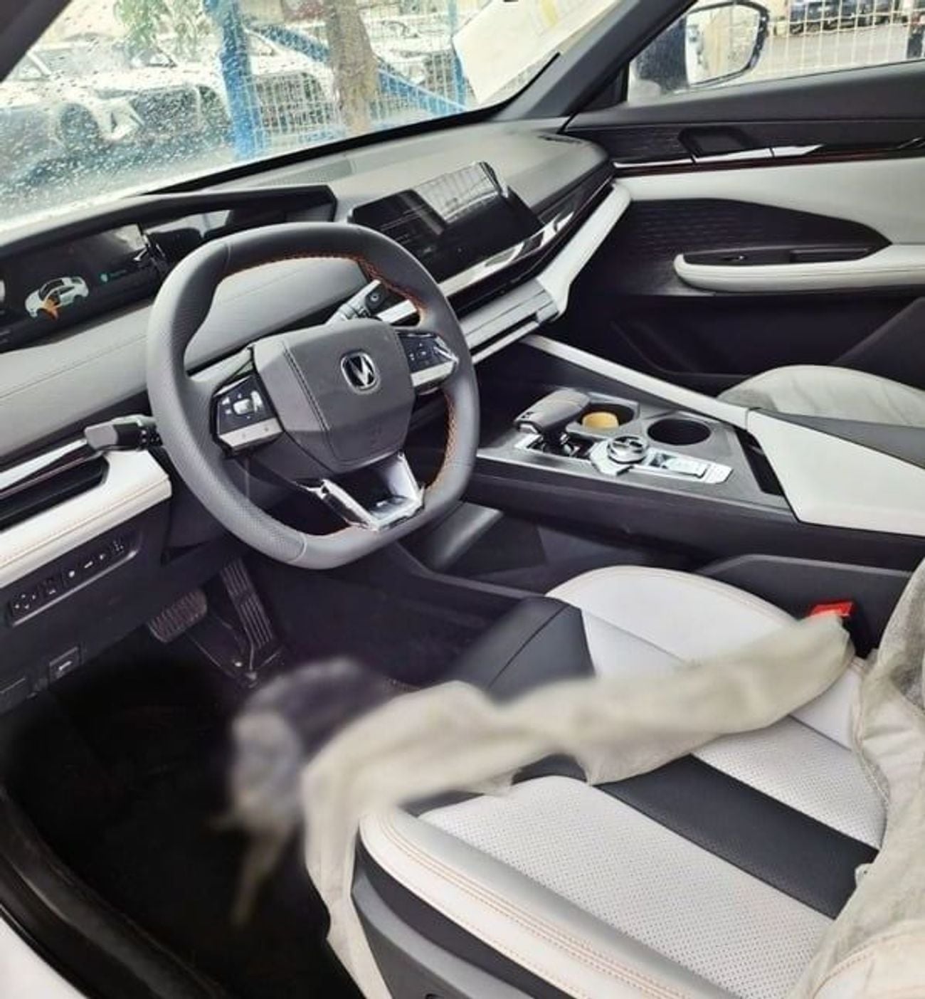 Changan UNI-V LIMITED 1.5 L - 4 CYL TURBOCHARGED - 185 HP