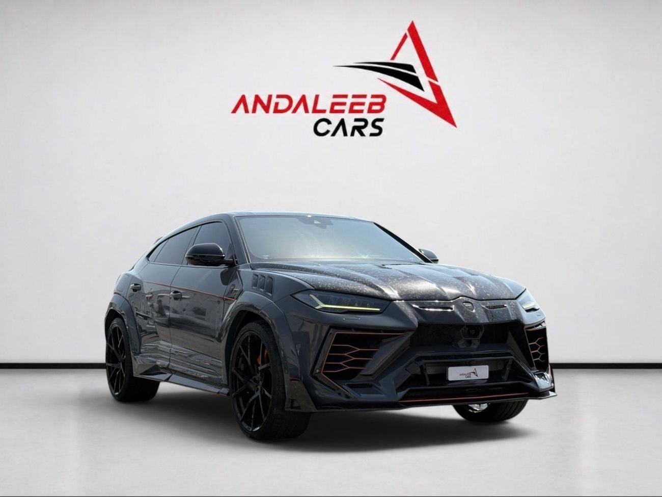 Lamborghini Urus STD AED 12,780 P.M | 0% DOWN PAYMENT | LAMBORGHINI URUS MANSORY KIT | 4.0L TWIN-TURBO V8 | FULL SERV