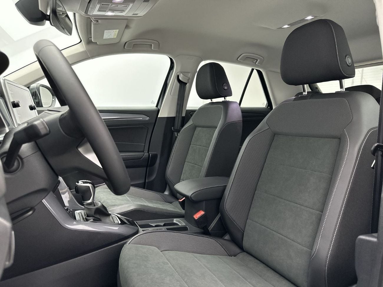 فولكس واجن T ROC Style 1.4L (REF#41650) / WAS 99,900 AED - NOW 89,900 AED