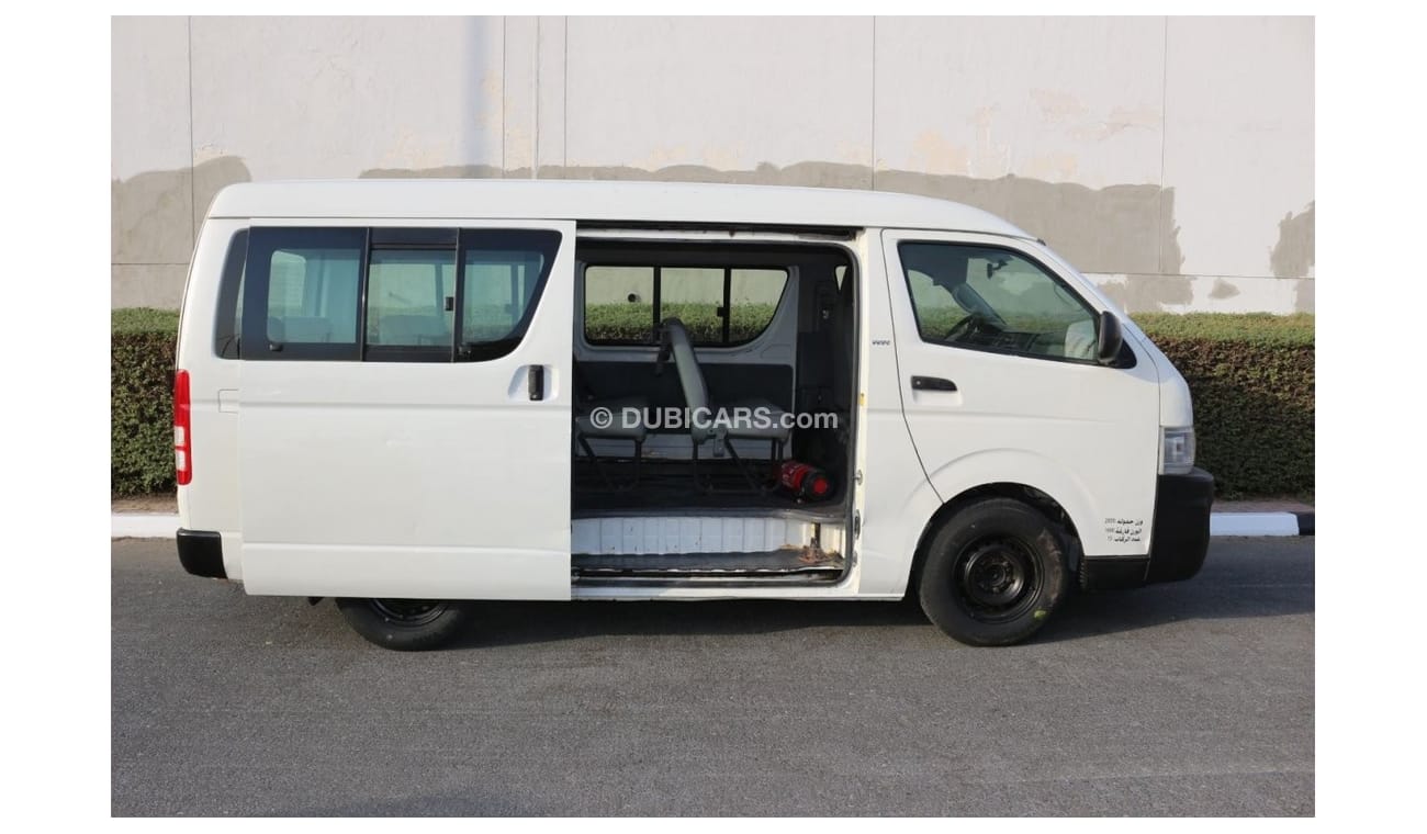 Toyota Hiace TOYOTA HIAC MIDROOF 2010 ( 15 PASSENGER ) PETROL ENGINE