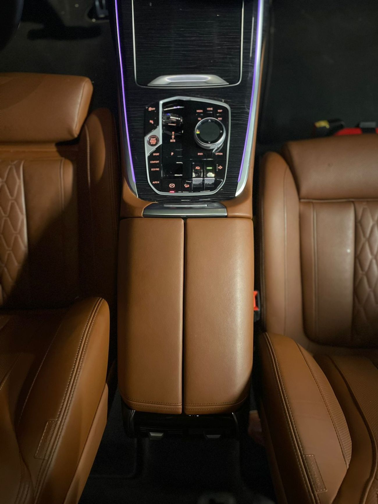 بي أم دبليو X7 xDrive40i Luxury M Sport Package 3.0L