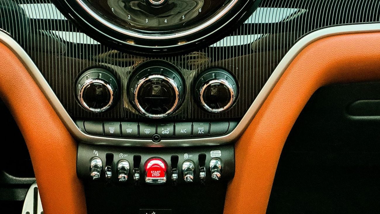 Mini Cooper S Countryman JCW Kit Agency Warranty Full Service History 2024 GCC 2.0L Turbo