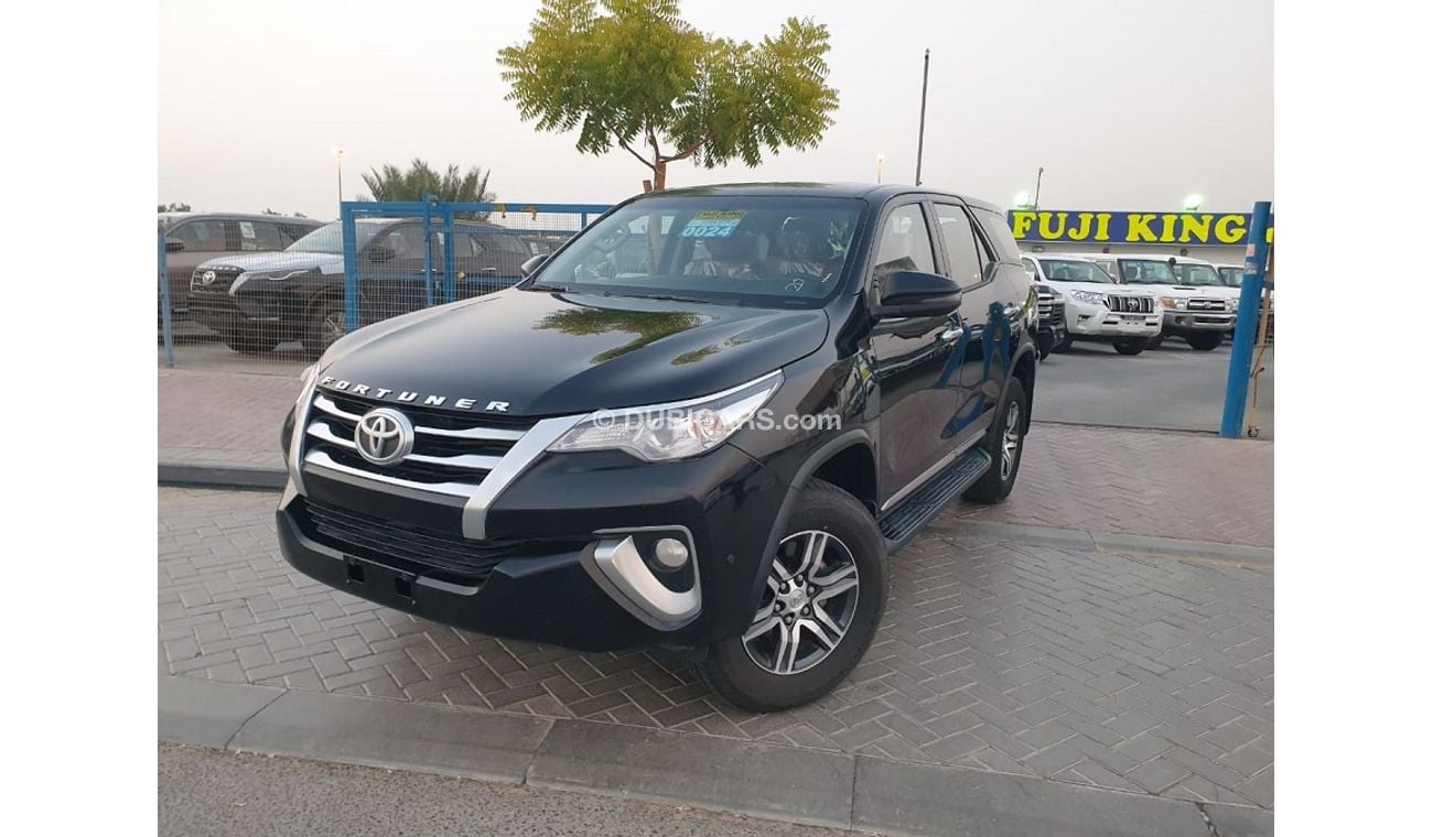 تويوتا فورتونر 2.7 PETROL (4 CYLINDER)