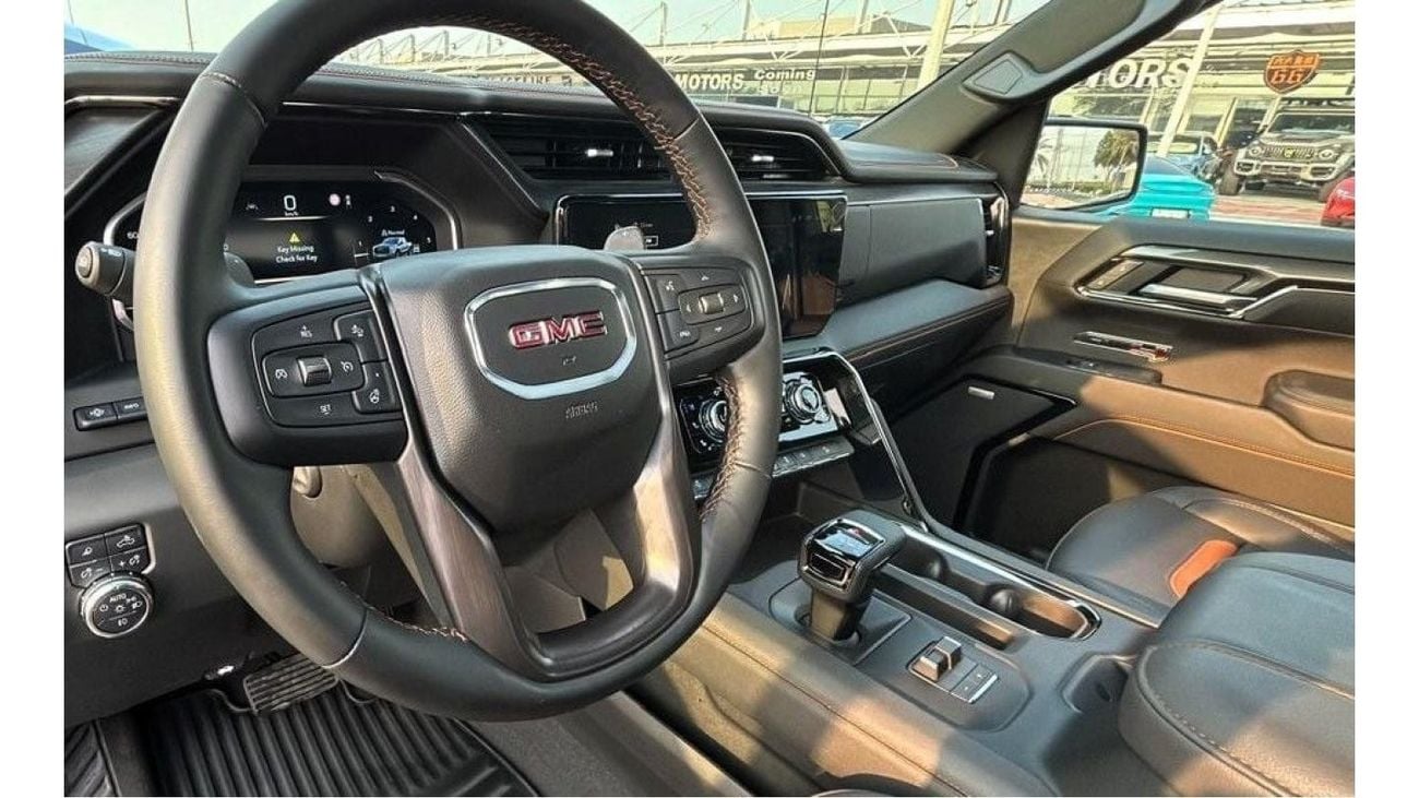 GMC Sierra AT4 6.2L V8 GCC AGENCY WARRANTY TILL DEC 2026