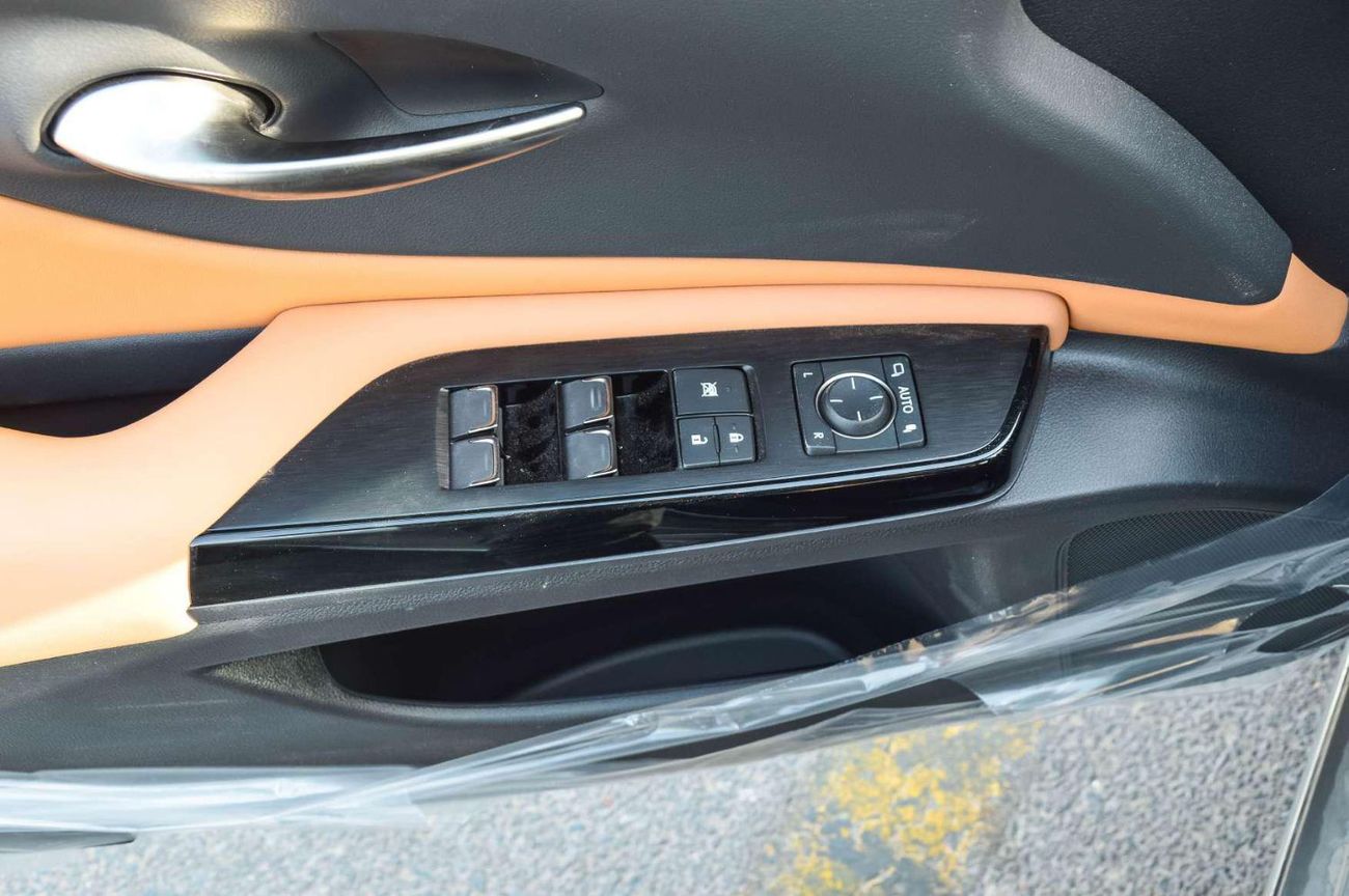 لكزس ES 350 LEXUS ES350 3.5L FWD PETROL SEDAN 2025