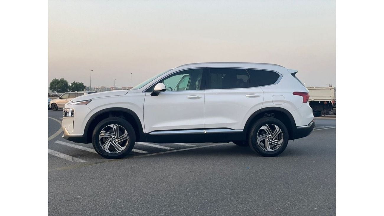 هيونداي سانتا في 2021 Hyundai Santa Fe SEL+ Premium Push Start - 2.5L V4 - AWD 4x4 Multi Drive Mode - 42,600 Mileage