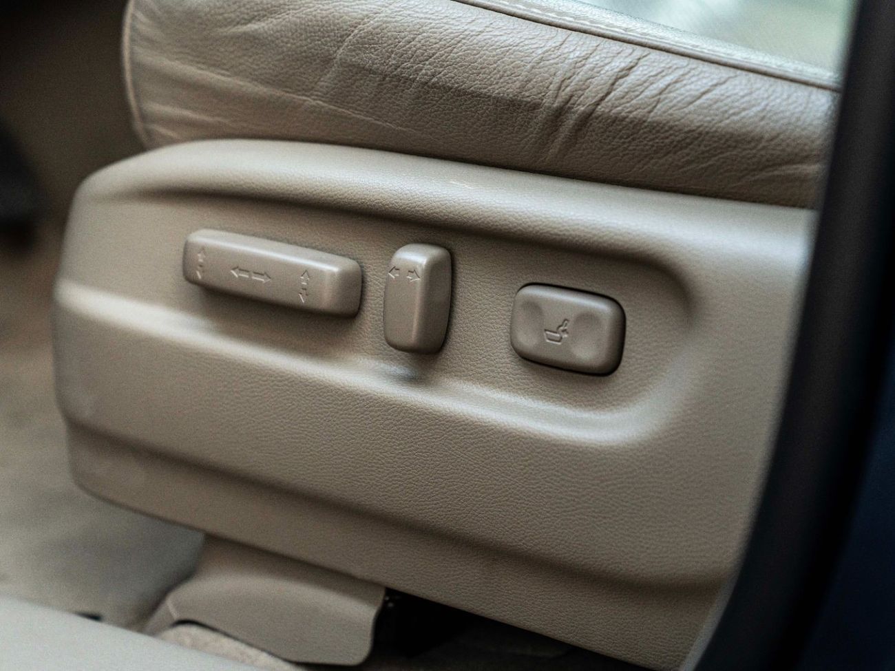 Honda Pilot AED 1887 PM • PILOT AWD TOURING • ONLY 28,000 KMS • 7-SEATER • PRISTINE CONDITION