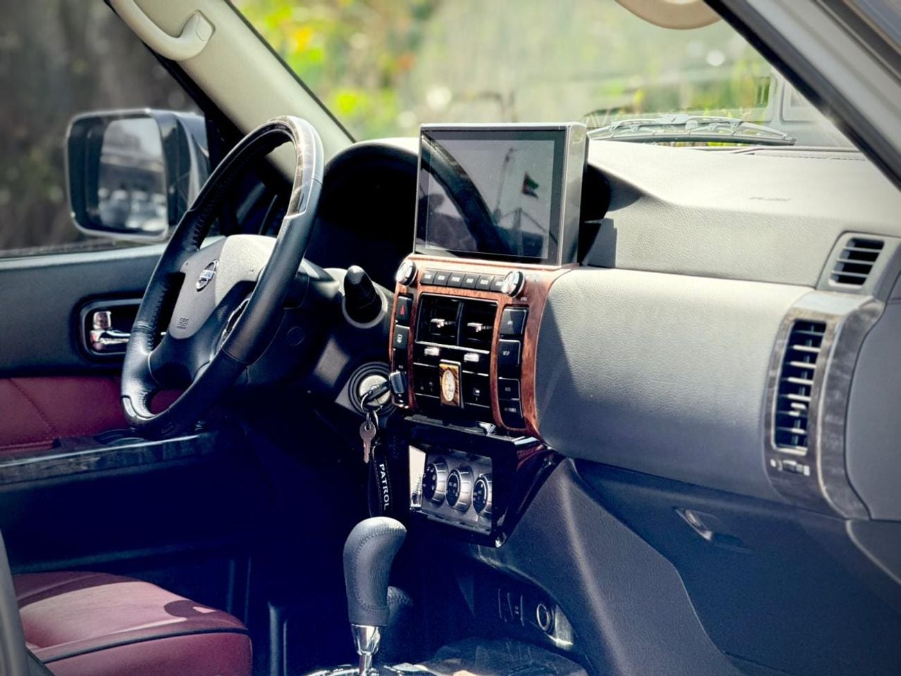 Nissan Patrol Super Safari NISSAN PATROL SUPER SAFARI 4.8L V6 | GCC SPECS | YEAR: 2023 | KMS: 57,000 | FULL-SERVICE HISTORY UND