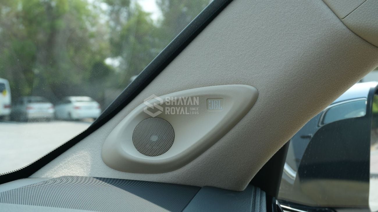 تويوتا لاند كروزر VXR LC300 3.5L V6 HEV 457TT 7-SEATER | JBL 4WD AT 2026MY