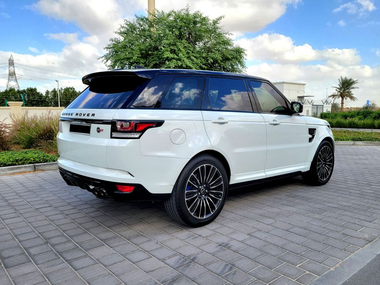 Land Rover Range Rover Sport SVR 5.0L (575 HP) 4WD