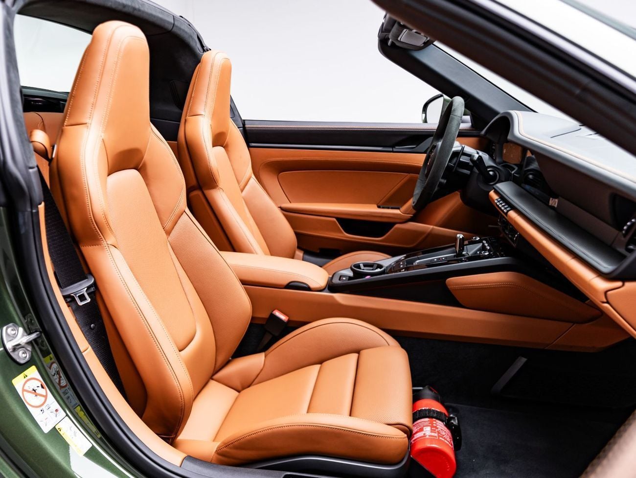 بورش 911 Targa 4GTS 3.0L (475 HP)