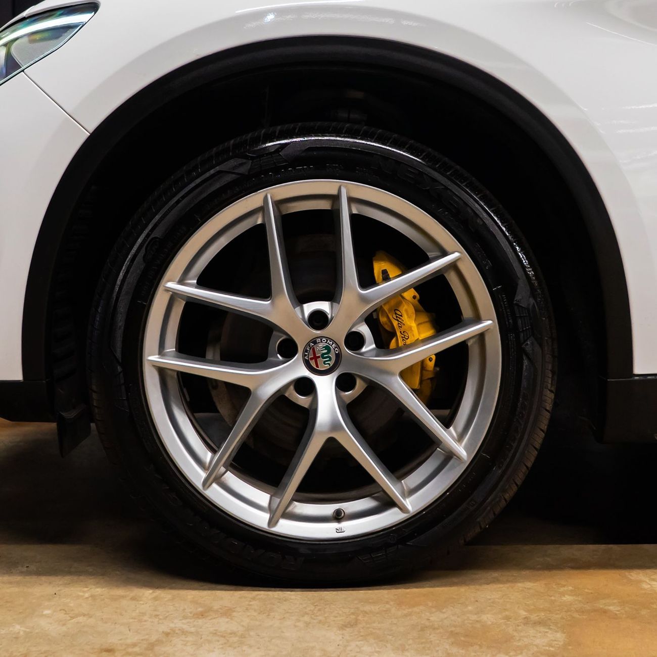 ألفا روميو ستيلفيو Super 2.0L AED 1,436 pm • 0% Downpayment • Alfa Romeo Stelvio Q4 • 1 Year Warranty