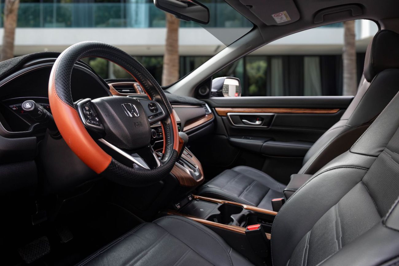 Honda CRV Touring | 1,762 P.M  | 0% Downpayment | Agency Warranty!