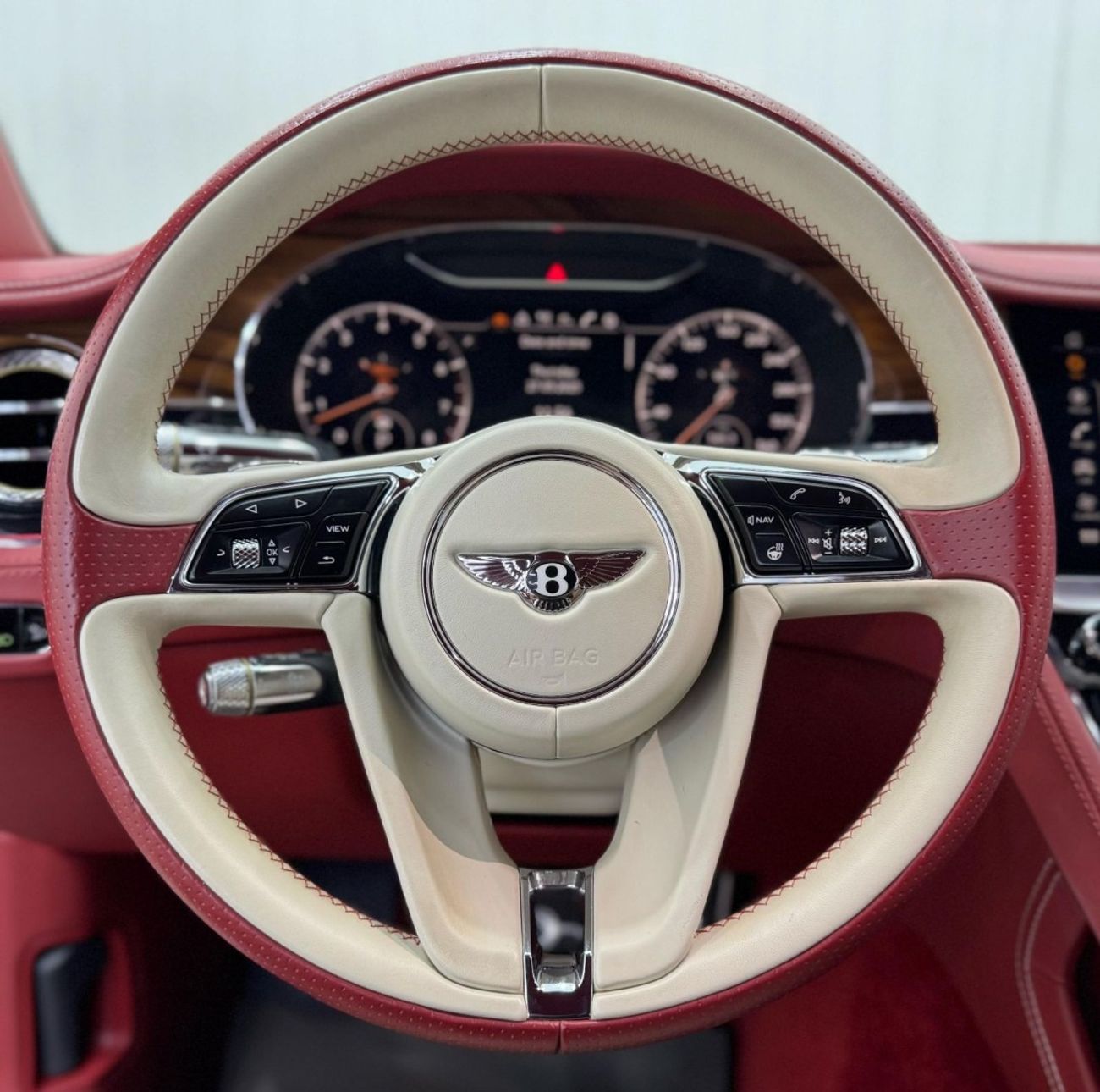 بنتلي كونتيننتال جي تي 6.0L W12 (626 HP) 2019 Bentley Continental GT 1st Edition, Warranty, Full Service History, Very Low