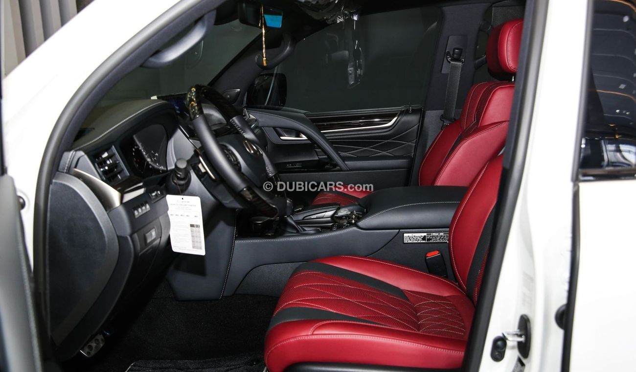 Lexus LX 570 Black Edition S