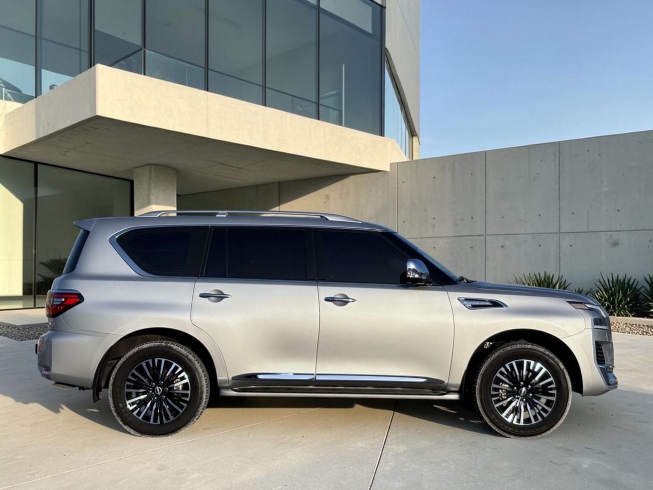 نيسان باترول EID SALE! 1 YEAR FREE WARRANTY  AED 3,600 P.M | 0% DOWN PAYMENT | NISSAN PATROL SE PLATINUM | 2024 |