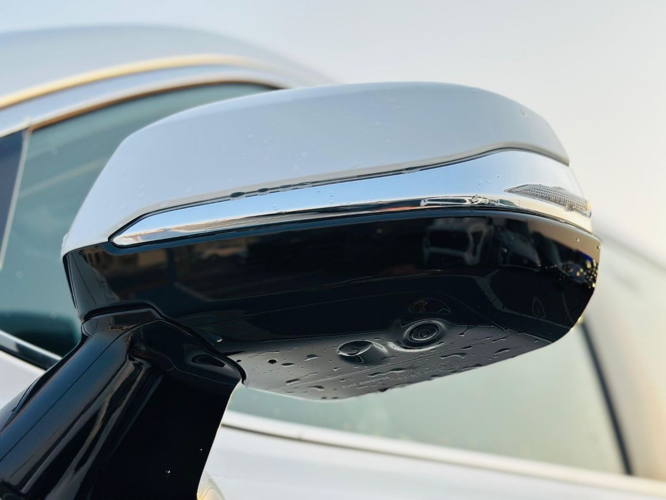 لكزس LX 700h Signature