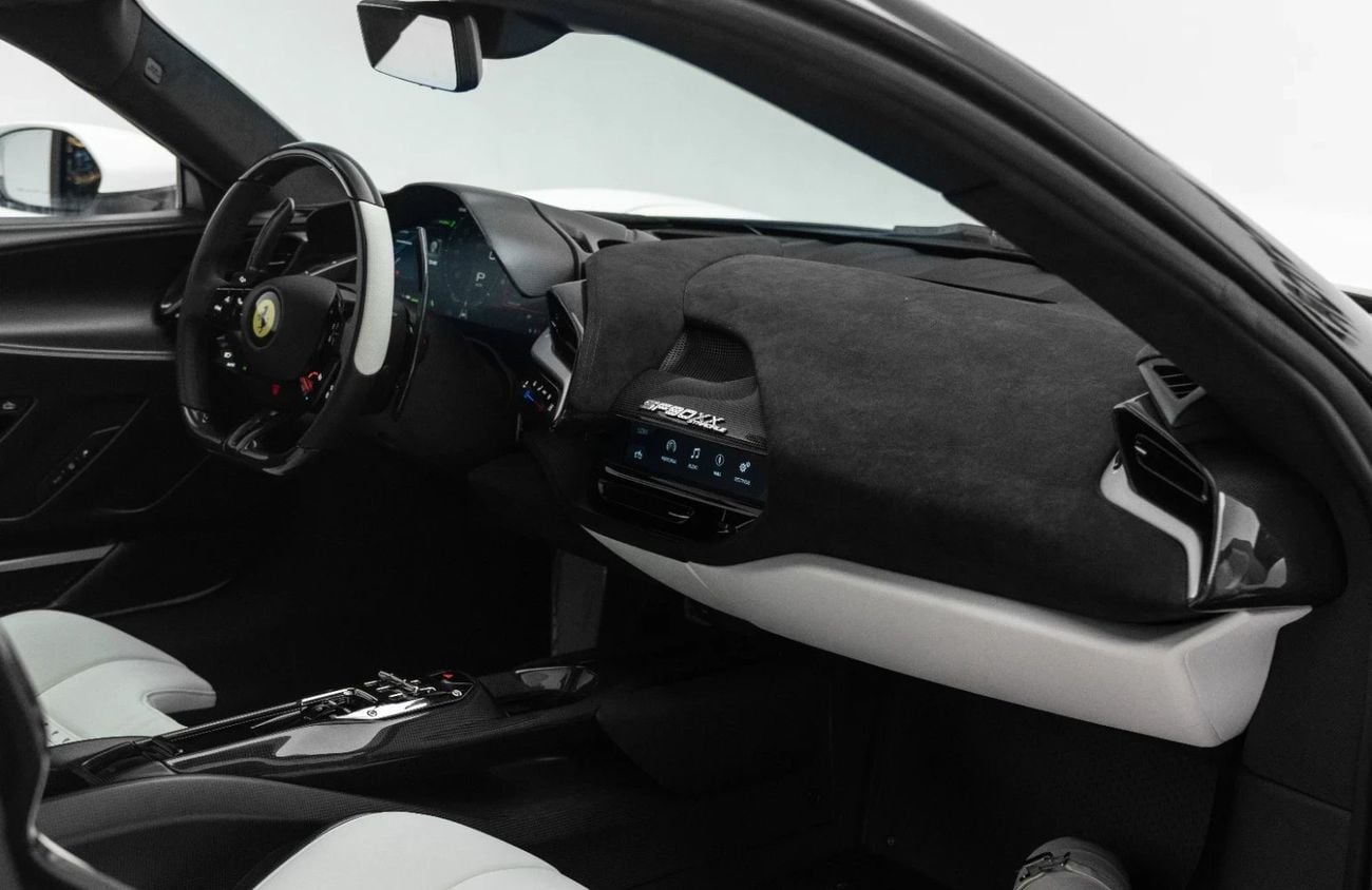 فيراري SF90 ستراديل سترادالي 4.0-liter twin-turbocharged V8 engine + 3 electric motors | Warranty