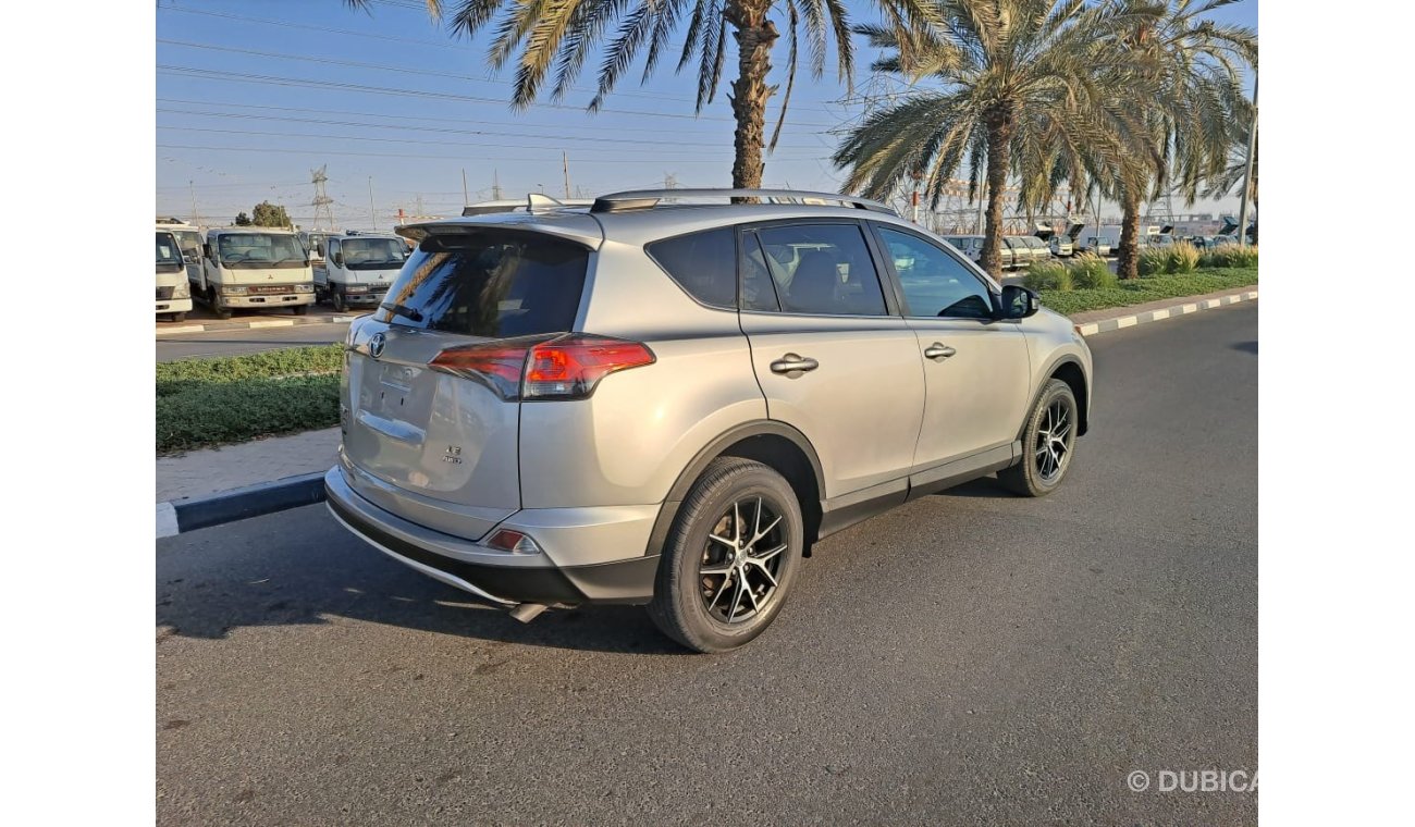 تويوتا راف ٤ TOYOTA RAV4 VERY CLEAN