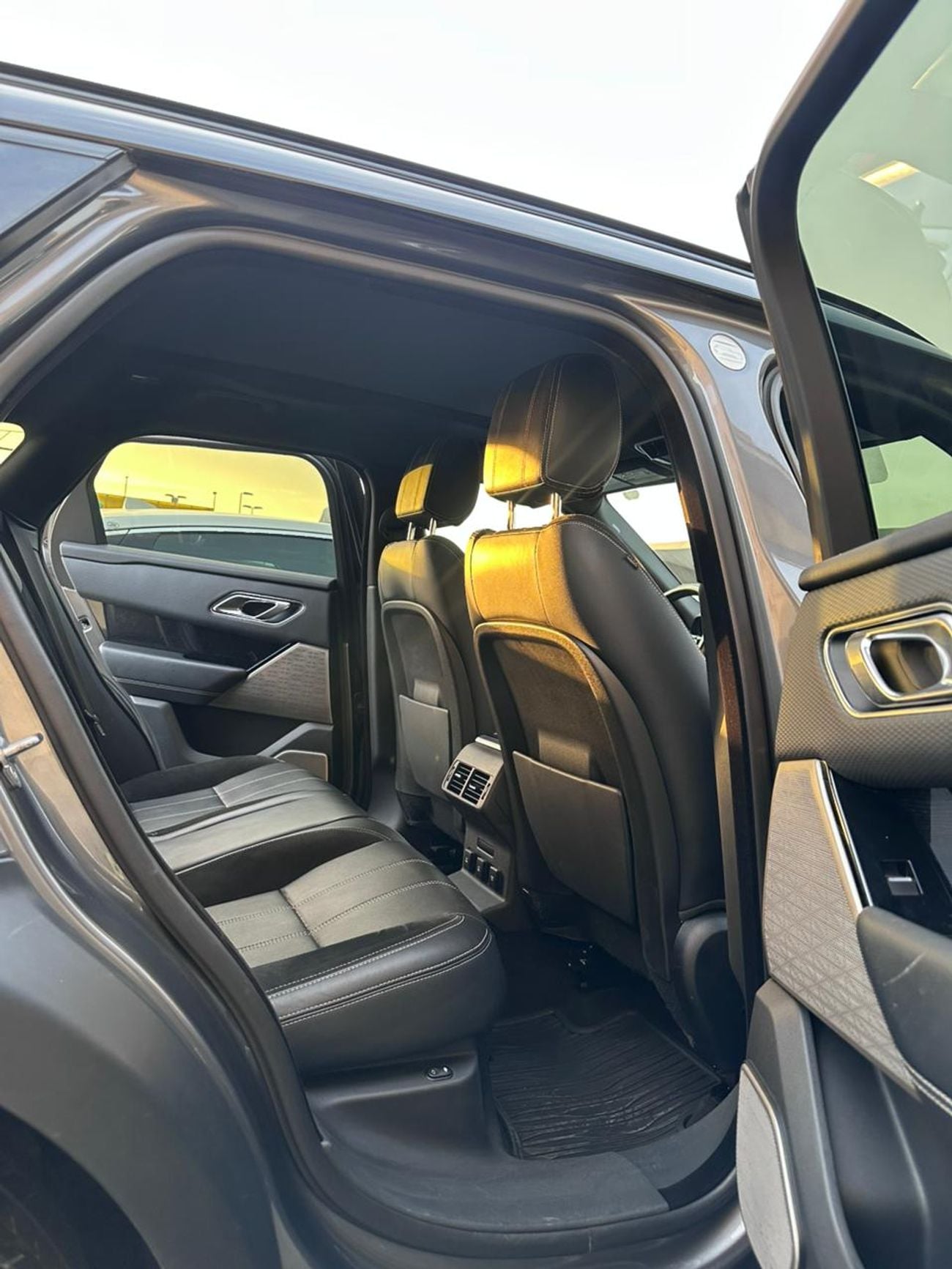 لاند روفر رينج روفر فيلار RANGE ROVER VELAR ,FUEL DIESEL ,2.0 LITER ,LEFT HAND SRIVE