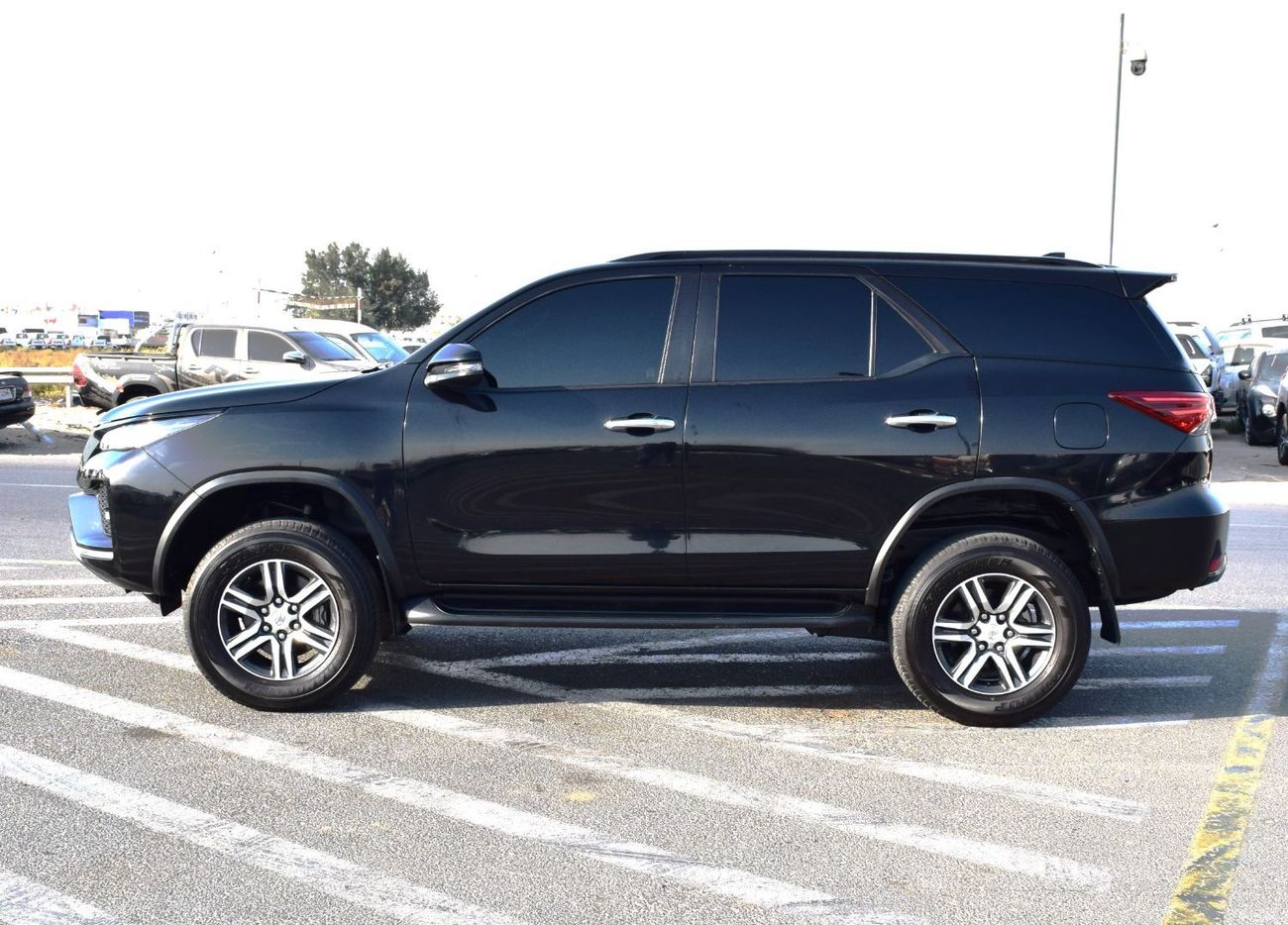 تويوتا فورتونر VX2 plus 4X4 Diesel 2.8L