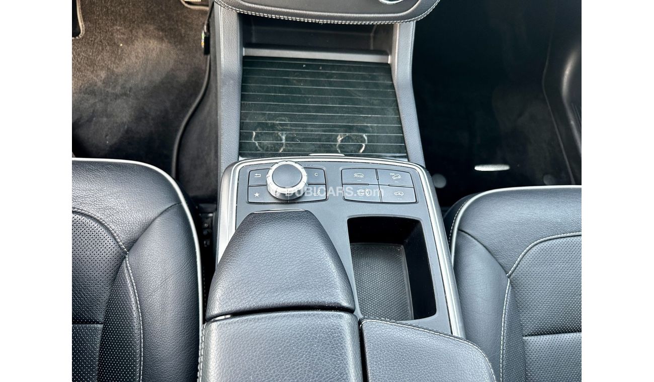 Mercedes-Benz GL 550