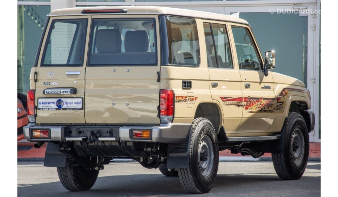 Toyota Land Cruiser Hard Top TOYOTA LAND CRUSIER HARD TOP 5 DOORS 76 V6 4.0L PETROL BEIGE/BEIGE-2023