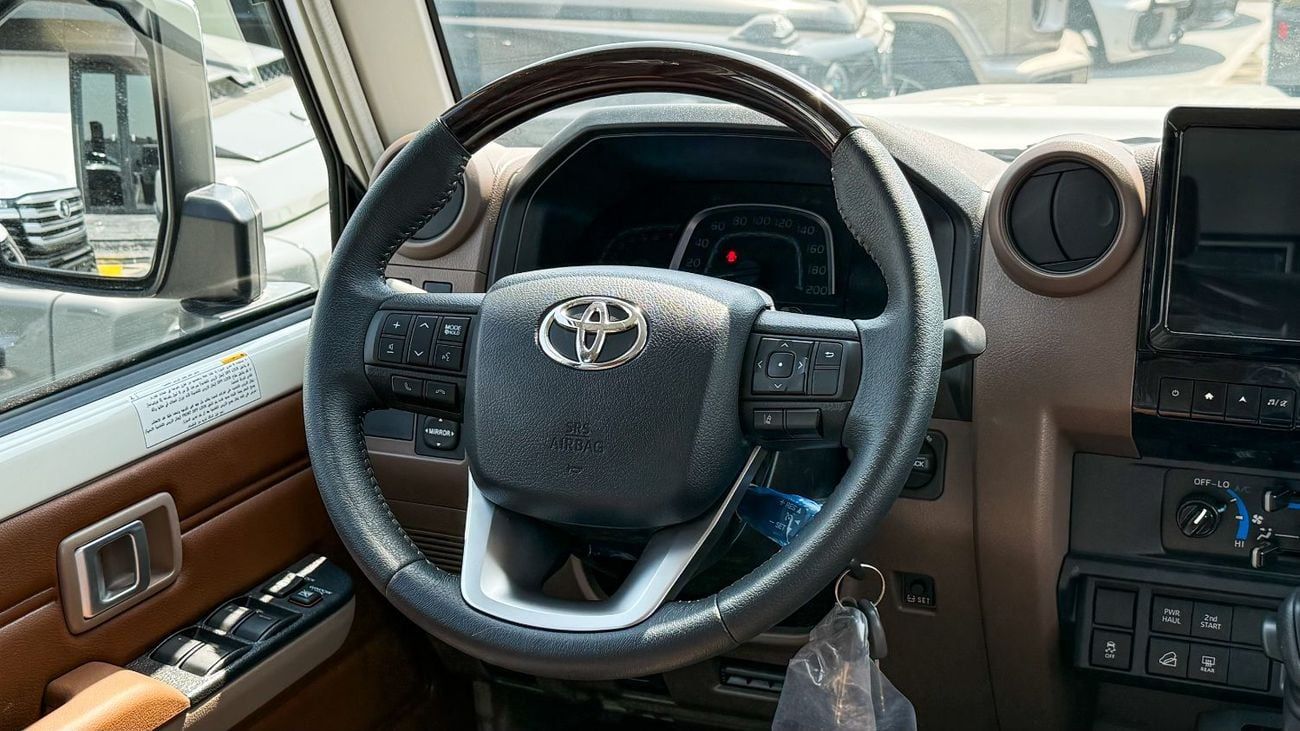 تويوتا لاند كروزر 